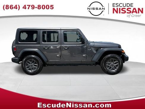 Used 2024 Jeep Wrangler Unlimited Sport AWD/4WD image 2