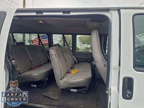 Used 2024 Chevrolet Express 3500 LT w/ LT Preferred Equipment Group image 27