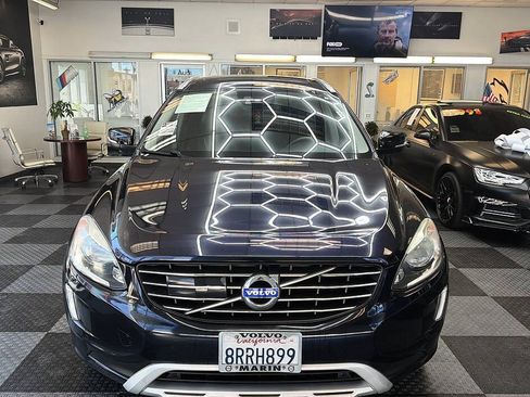 Used 2017 Volvo XC60 T5 Dynamic w/ Advanced Package AWD/4WD image 2
