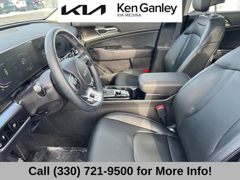 Certified 2025 Kia Sportage EX w/ Premium Package image 43