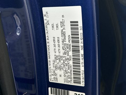 Used 2024 Toyota Tacoma TRD Sport image 28