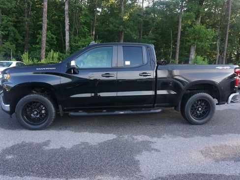 Used 2020 Chevrolet Silverado 1500 LT w/ All-Star Edition AWD/4WD image 18