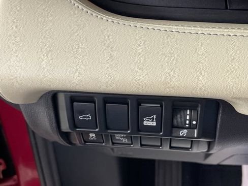 Used 2019 Subaru Ascent Touring w/ Popular Package #3 AWD/4WD image 18