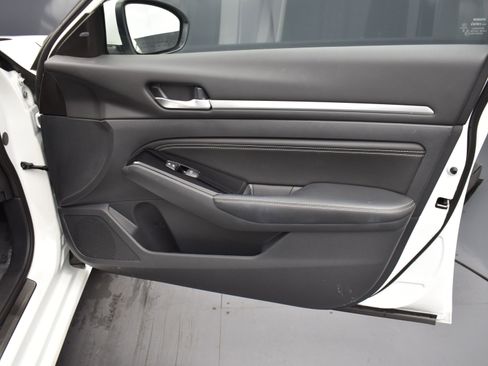 Used 2022 Nissan Altima 2.5 SL image 16