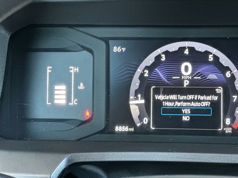 Used 2025 Toyota Tacoma SR5 AWD/4WD image 25