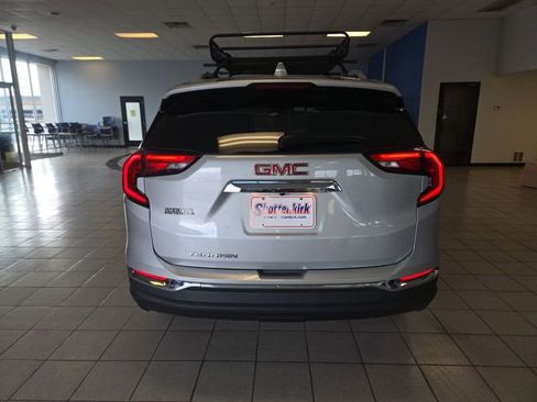 Used 2018 GMC Terrain SLT w/ Preferred Package image 7
