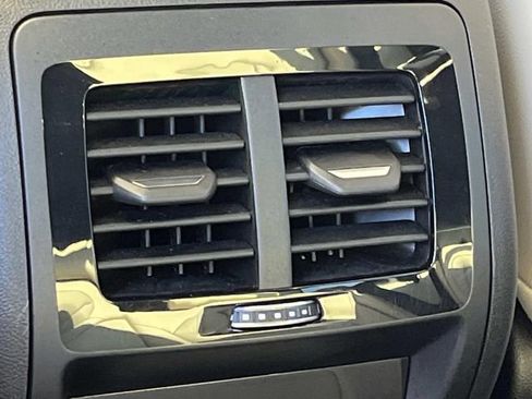 Used 2024 BMW X3 xDrive30i w/ Convenience Package image 18