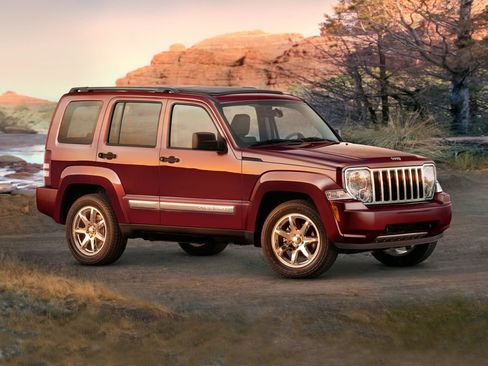 Used 2009 Jeep Liberty Sport image 1
