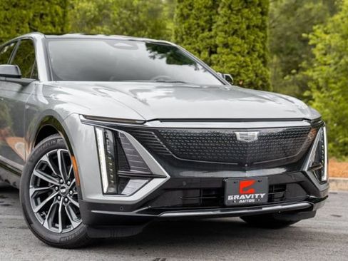 Used 2024 Cadillac Lyriq Sport w/ LPO, Floor Liner Package RWD image 6