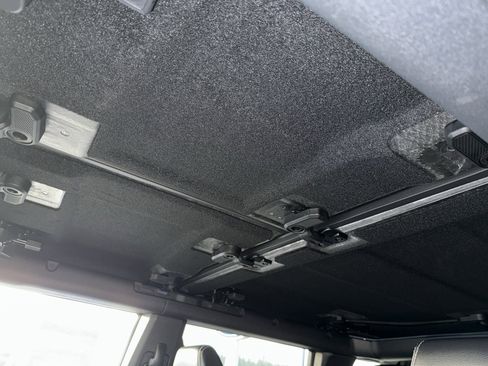 New 2025 Ford Bronco Outer Banks w/ Black Appearance Package image 25