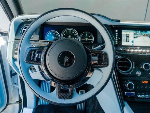 Used 2024 Rolls-Royce Cullinan Black Badge image 88