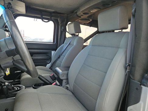 Used 2007 Jeep Wrangler Rubicon AWD/4WD image 13