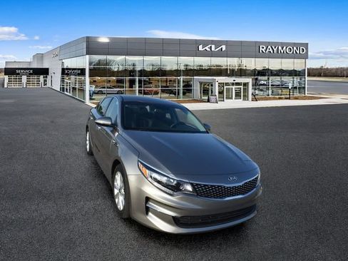 Used 2018 Kia Optima EX FWD image 9