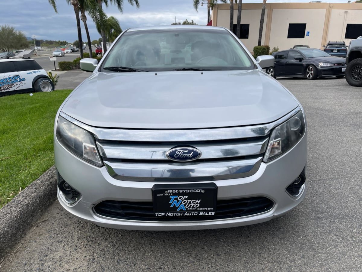 Used 2012 Ford Fusion SEL FWD image 2