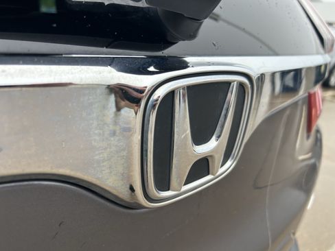 Used 2018 Honda CR-V Touring image 7