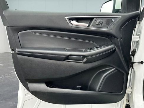 Used 2023 Ford Edge Titanium w/ Class II Trailer Tow Package image 13