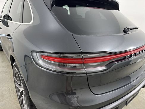 Certified 2024 Porsche Macan S AWD/4WD image 18