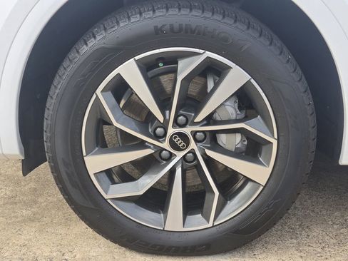 Certified 2024 Audi Q5 2.0T Premium w/ Summer of Audi Package image 14