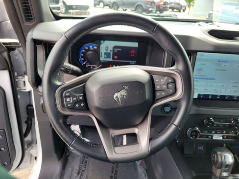 Used 2024 Ford Bronco Black Diamond AWD/4WD image 18