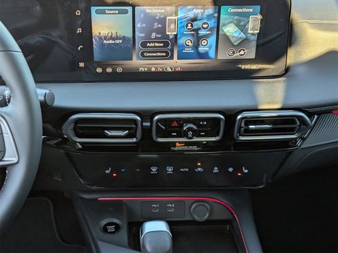 New 2026 Nissan Sentra SV image 11