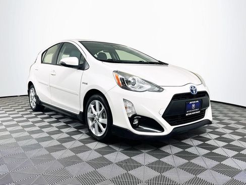 Used 2017 Toyota Prius C Four image 8