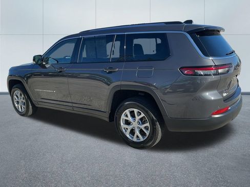 Certified 2023 Jeep Grand Cherokee L Limited AWD/4WD image 3