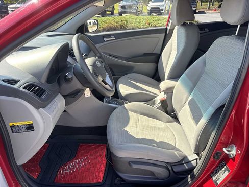 Used 2016 Hyundai Accent SE w/ Option Group 02 FWD image 16