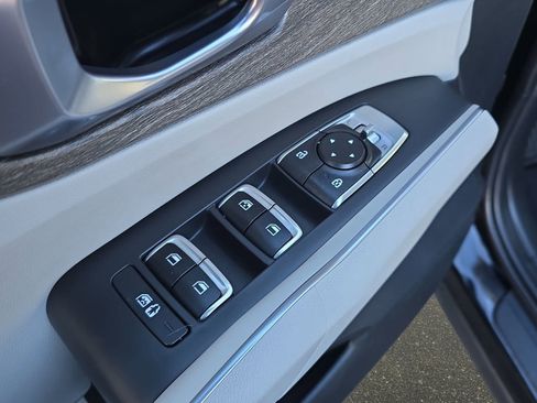 Used 2023 Kia Sorento S image 30