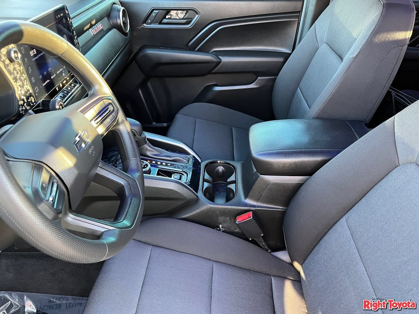 Used 2023 Chevrolet Colorado Trail Boss AWD/4WD image 20