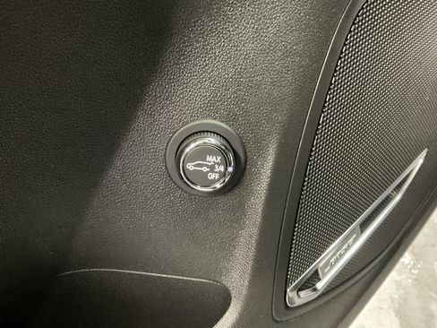 New 2026 Buick Envision Avenir image 18