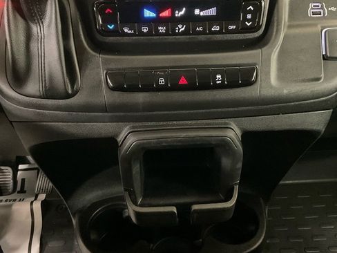 Used 2025 RAM ProMaster 2500 w/ Convenience Group image 19