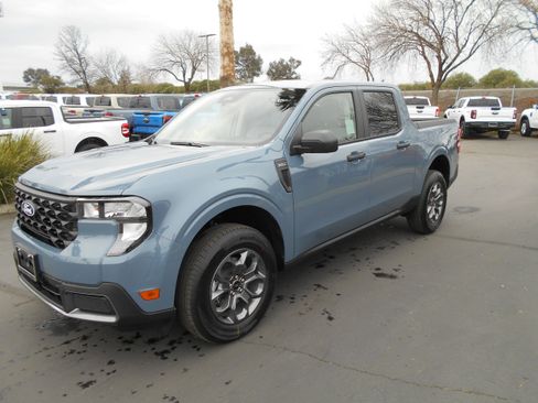 New 2026 Ford Maverick XLT image 9