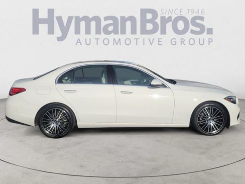 Used 2023 Mercedes-Benz C 300 4MATIC Sedan image 2