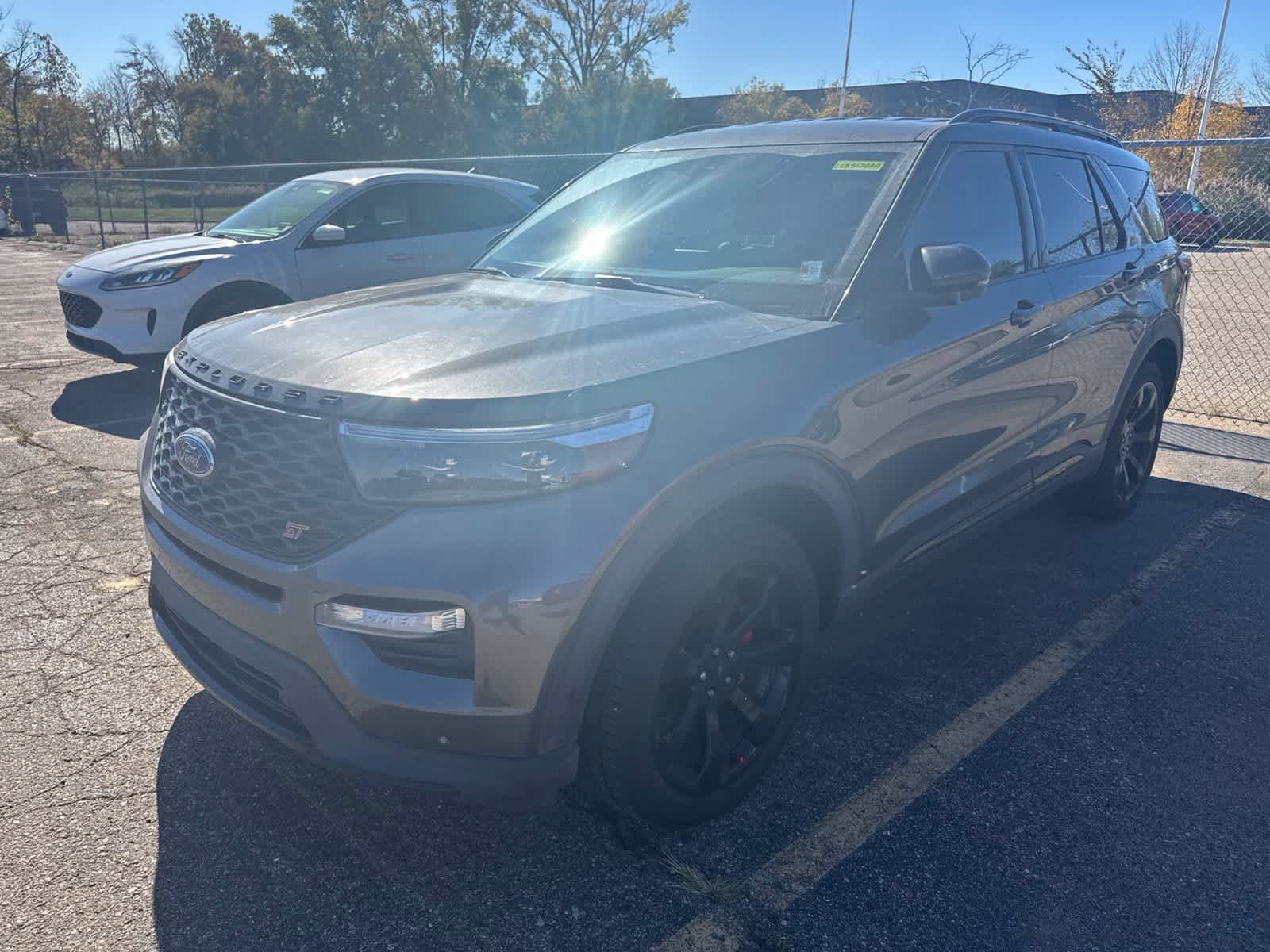 Used 2020 Ford Explorer ST w/ ST Street Pack AWD/4WD image 2