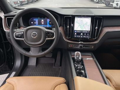 Used 2023 Volvo XC60 B5 Ultimate w/ Climate Package