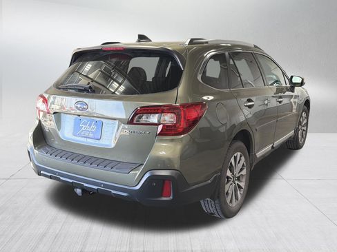 Used 2018 Subaru Outback 2.5i Touring image 7