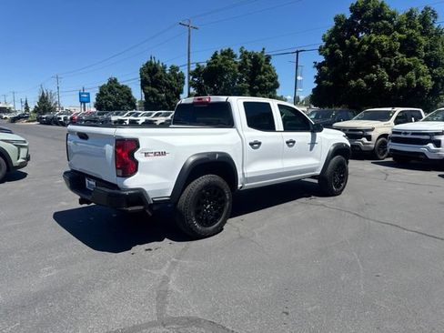 Used 2024 Chevrolet Colorado Trail Boss w/ Advanced Trailering Package AWD/4WD image 7
