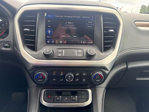 Used 2022 GMC Acadia SLE w/ Driver Convenience Package FWD image 23