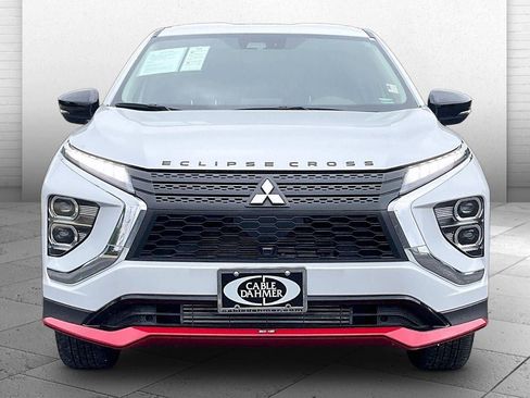 Used 2024 Mitsubishi Eclipse Cross LE AWD/4WD image 2