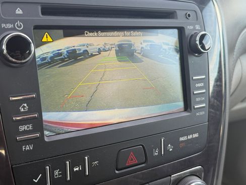 Used 2016 Buick Enclave Leather image 25