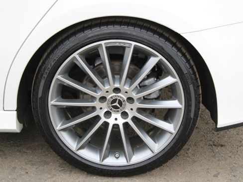 Used 2022 Mercedes-Benz A 220 image 8