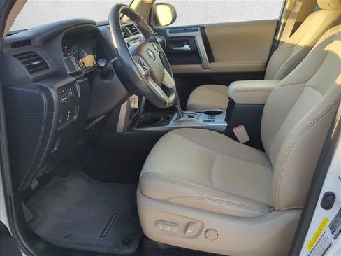 Used 2016 Toyota 4Runner SR5 Premium RWD image 12