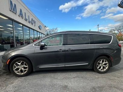Used 2017 Chrysler Pacifica Limited