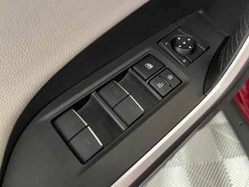 Used 2022 Toyota RAV4 Limited image 11