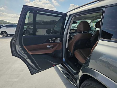 New 2026 Mercedes-Benz GLS 450 4MATIC image 17