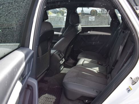 Used 2021 Audi Q5 e Premium Plus image 20