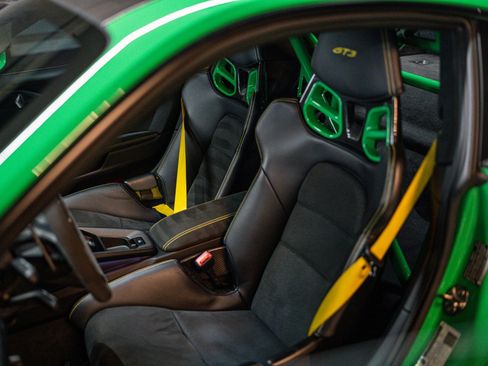 Used 2022 Porsche 911 GT3 image 6