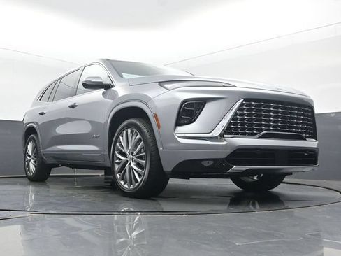 Used 2025 Buick Enclave Avenir w/ LPO, Floor Liner Package AWD/4WD image 53