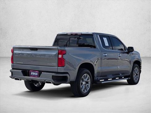 Used 2021 Chevrolet Silverado 1500 High Country w/ Technology Package AWD/4WD image 5