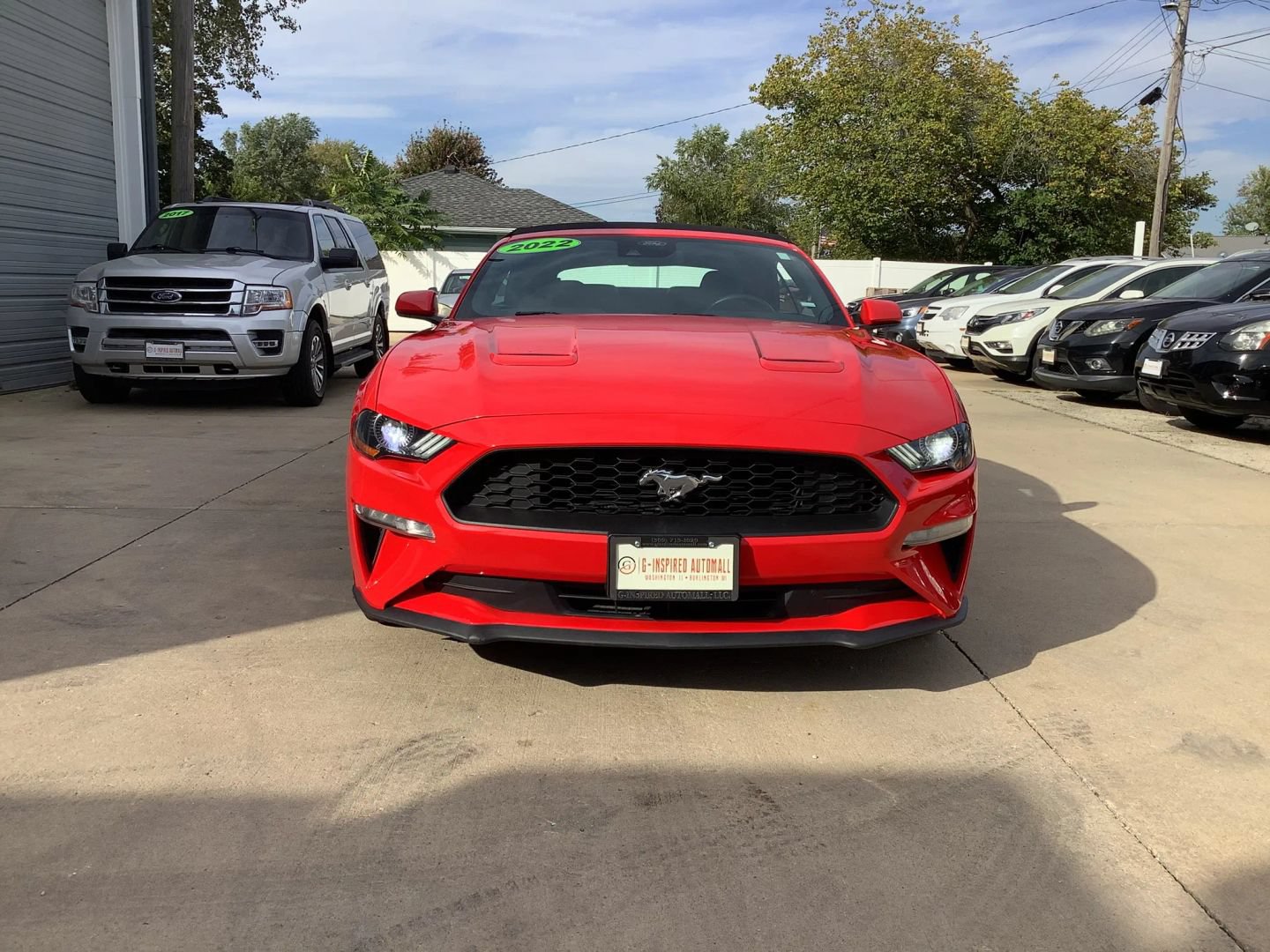 Used 2022 Ford Mustang Premium RWD image 3